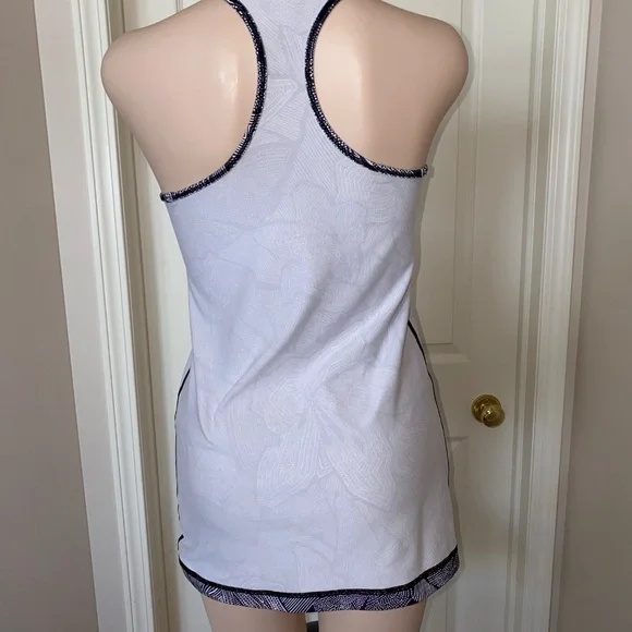 Lululemon Racerback Top, size small - Picture 6 of 7